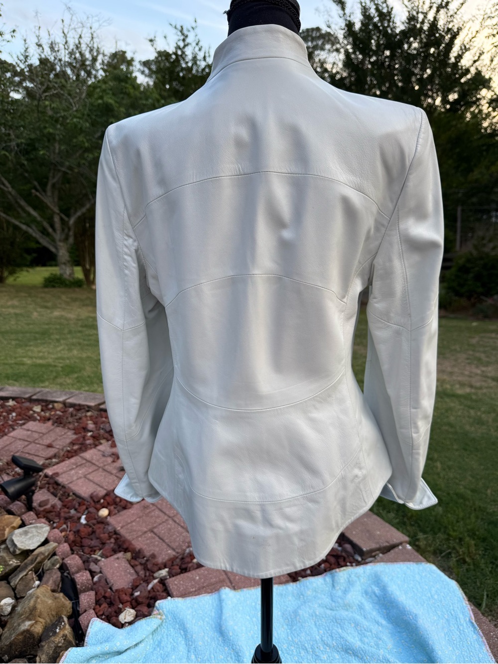 Vera Pelle White Women's Leather Zip Jacket - Picture 7 of 12